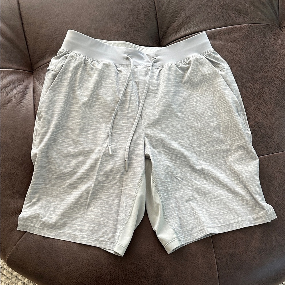 Lululemon shorts size M
